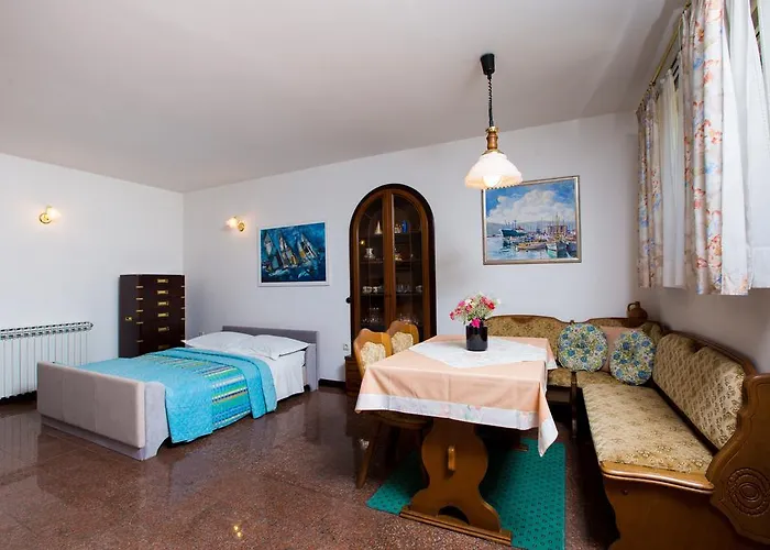 Dolores Apartament *